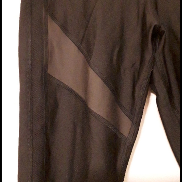 Under Armour leggings - Picture 2 of 5